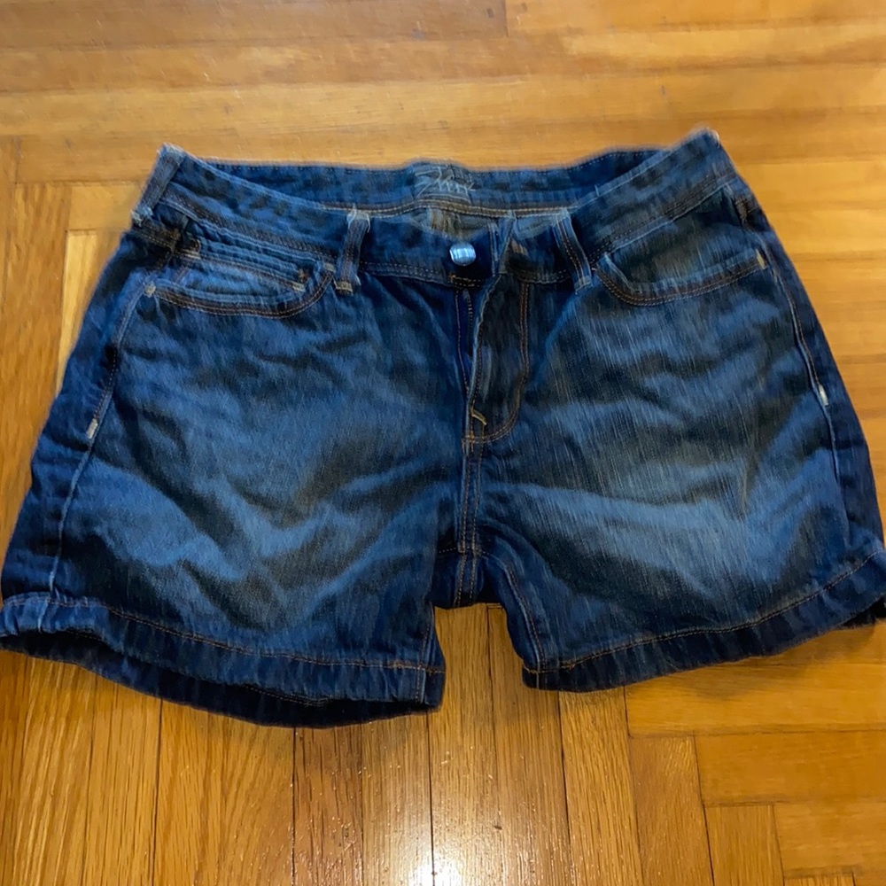 Old Navy Flirt shorts